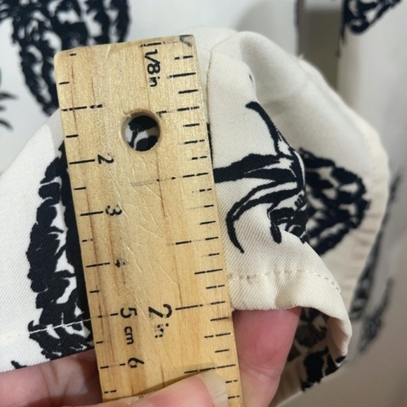 Design Lab by Lord & Taylor Womens Cream and Black Pineapple Print Romper Size M - Picture 11 of 13